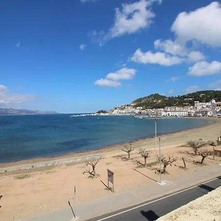 Llanca 11 Atic - Atico En Primera Linea De Mar, Gran Terraza Y Piscina Comunitaria - Es-228-60 Lägenhet El Port De La Selva