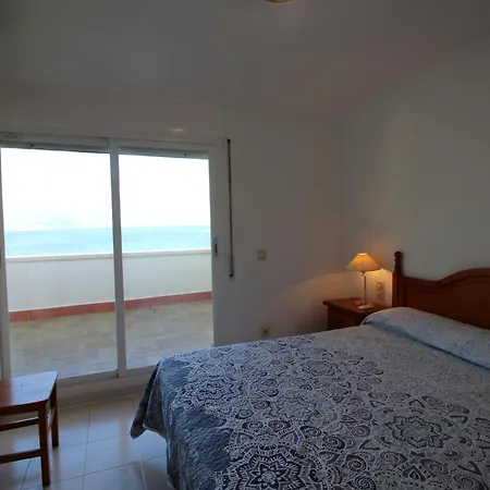 Llanca 11 Atic - Atico En Primera Linea De Mar, Gran Terraza Y Piscina Comunitaria - Es-228-60 Apartment *