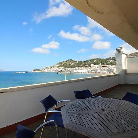 Llanca 11 Atic - Atico En Primera Linea De Mar, Gran Terraza Y Piscina Comunitaria - Es-228-60 Apartment *